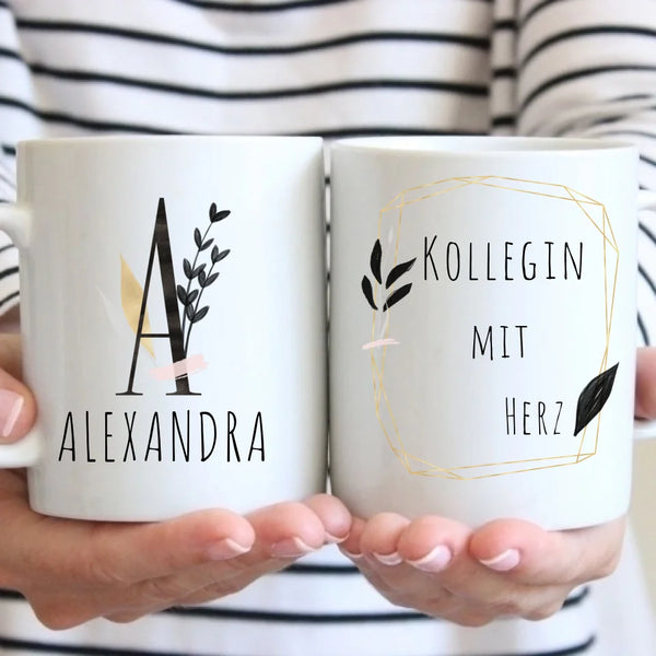 Tasse - mit Buchstabe und Widmung - personalisierbar