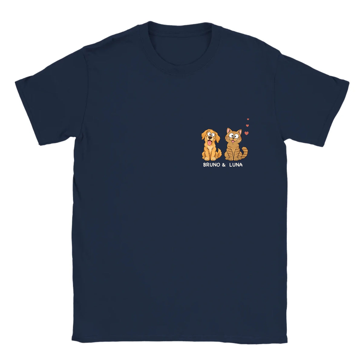 Personalisierbares T-Shirt „Meine Haustiere am Herzen“ in Dunkelblau mit Hund, Katze und Namen auf der Brust