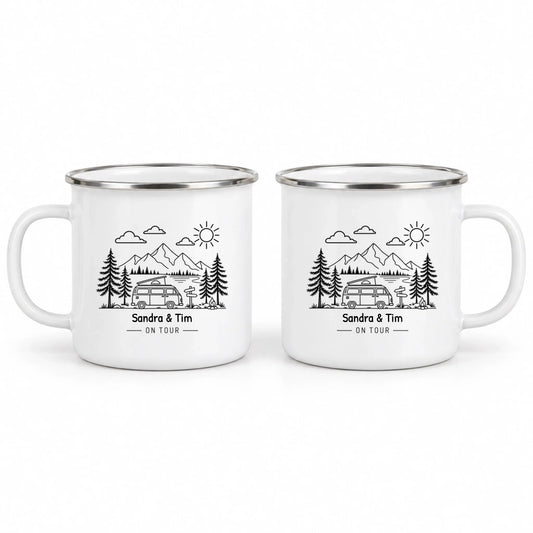 Camping-Freude – Emaille-Tasse – Vorder- und Rückansicht im Studio