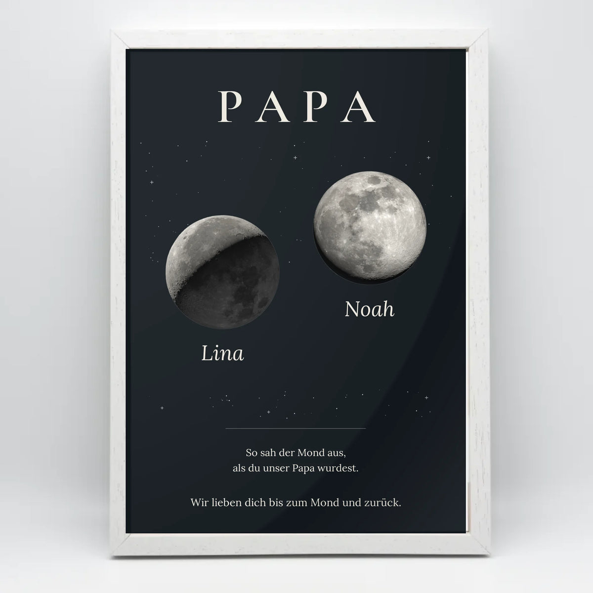 Personalisiertes Papa-Mondphasen-Poster mit zwei Kindernamen in weißem Echtholzrahmen